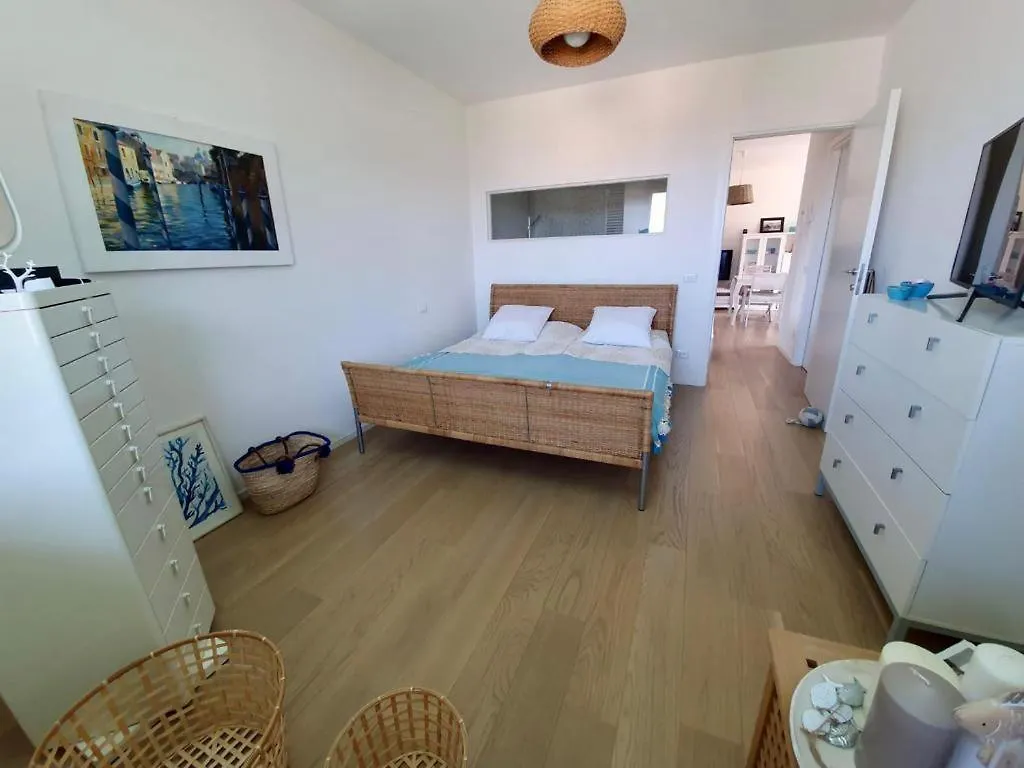 Welcome Traveller La Perla Apartments Гарда 0*,