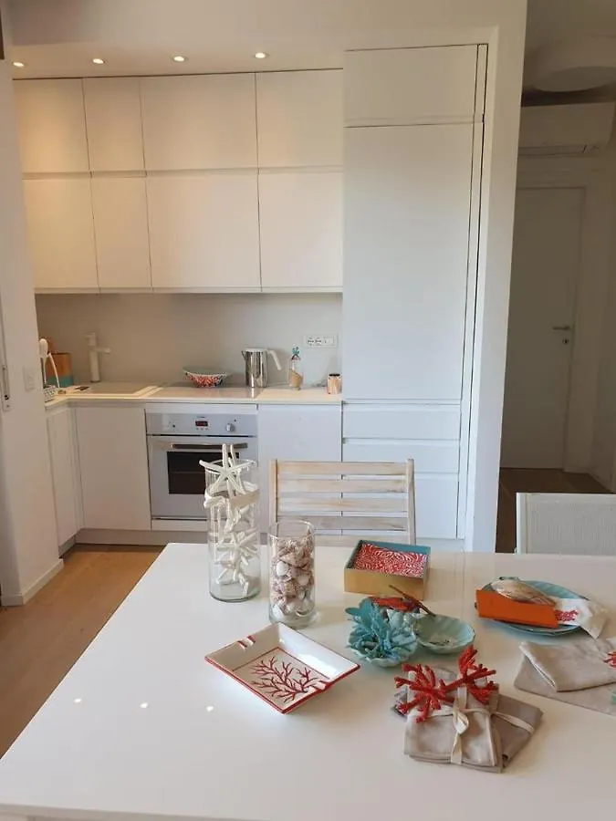 Welcome Traveller La Perla Apartments Garda  0*, Garda (Verona) Italy
