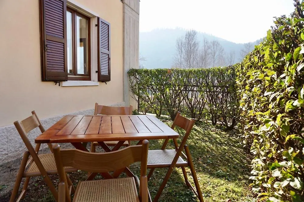 Welcome Traveller La Perla Apartments Garda  Italy