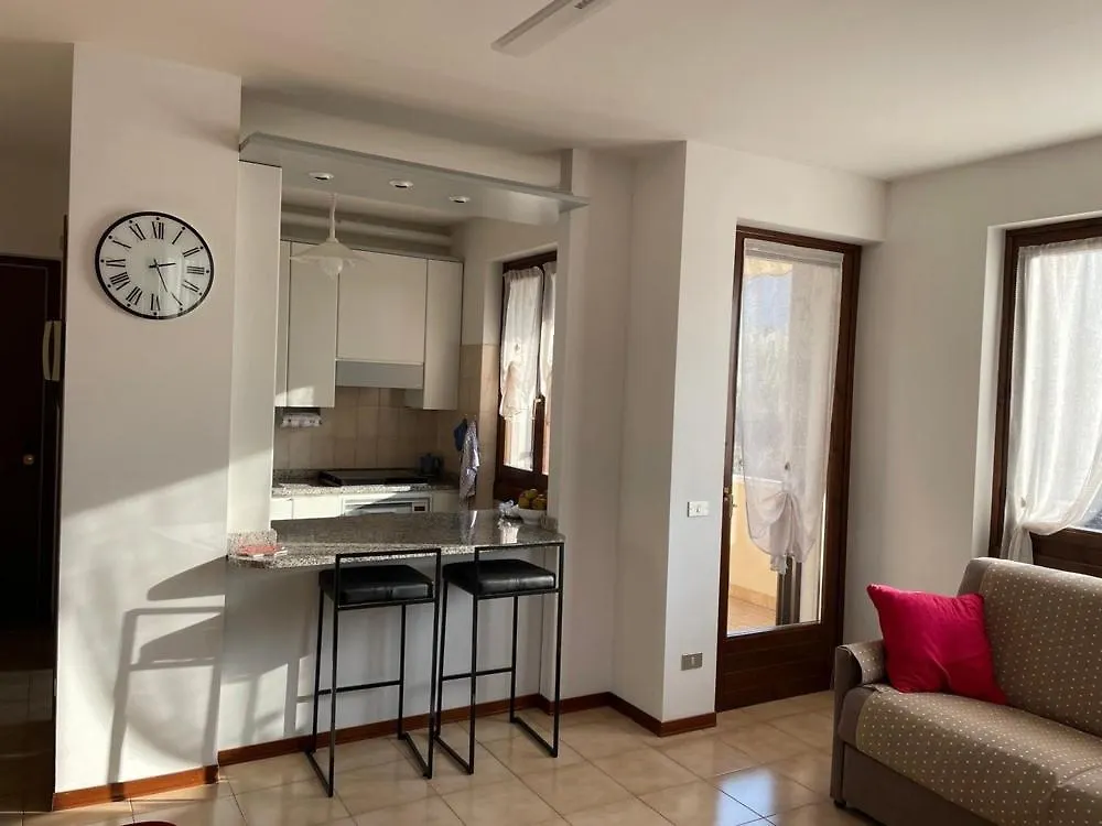 Welcome Traveller La Perla Apartments Garda  0*, Garda (Verona) Italy