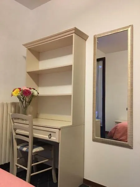 Welcome Traveller La Perla Apartments Garda  0*, Garda (Verona)