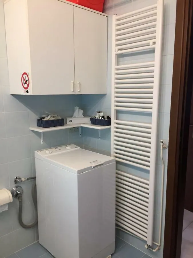 Welcome Traveller La Perla Apartments Garda  0*, Garda (Verona) Italy